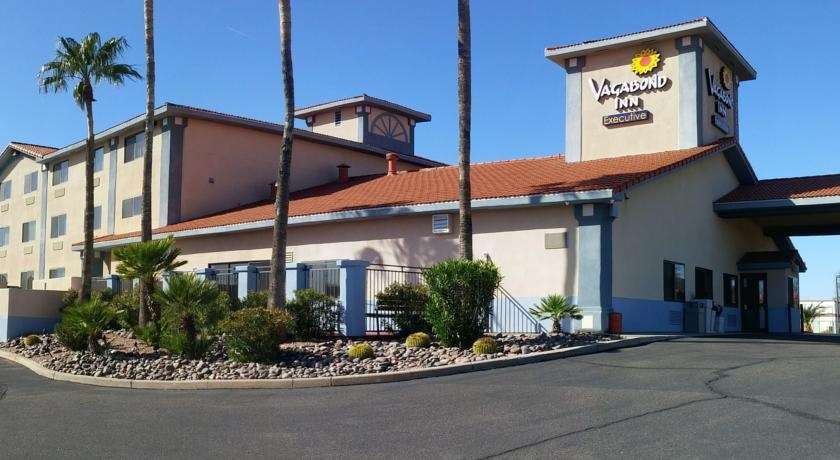 Vagabond Inn Executive Green Valley Esterno foto
