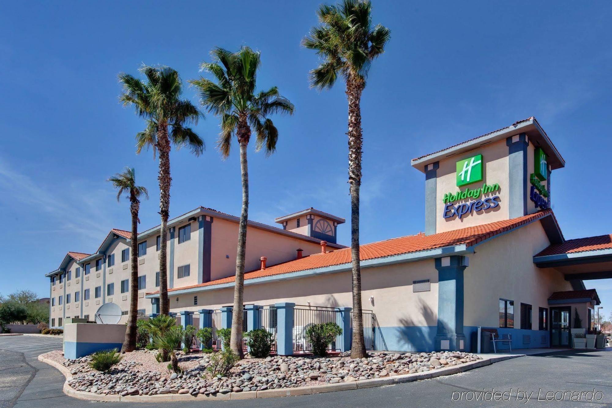 Vagabond Inn Executive Green Valley Esterno foto