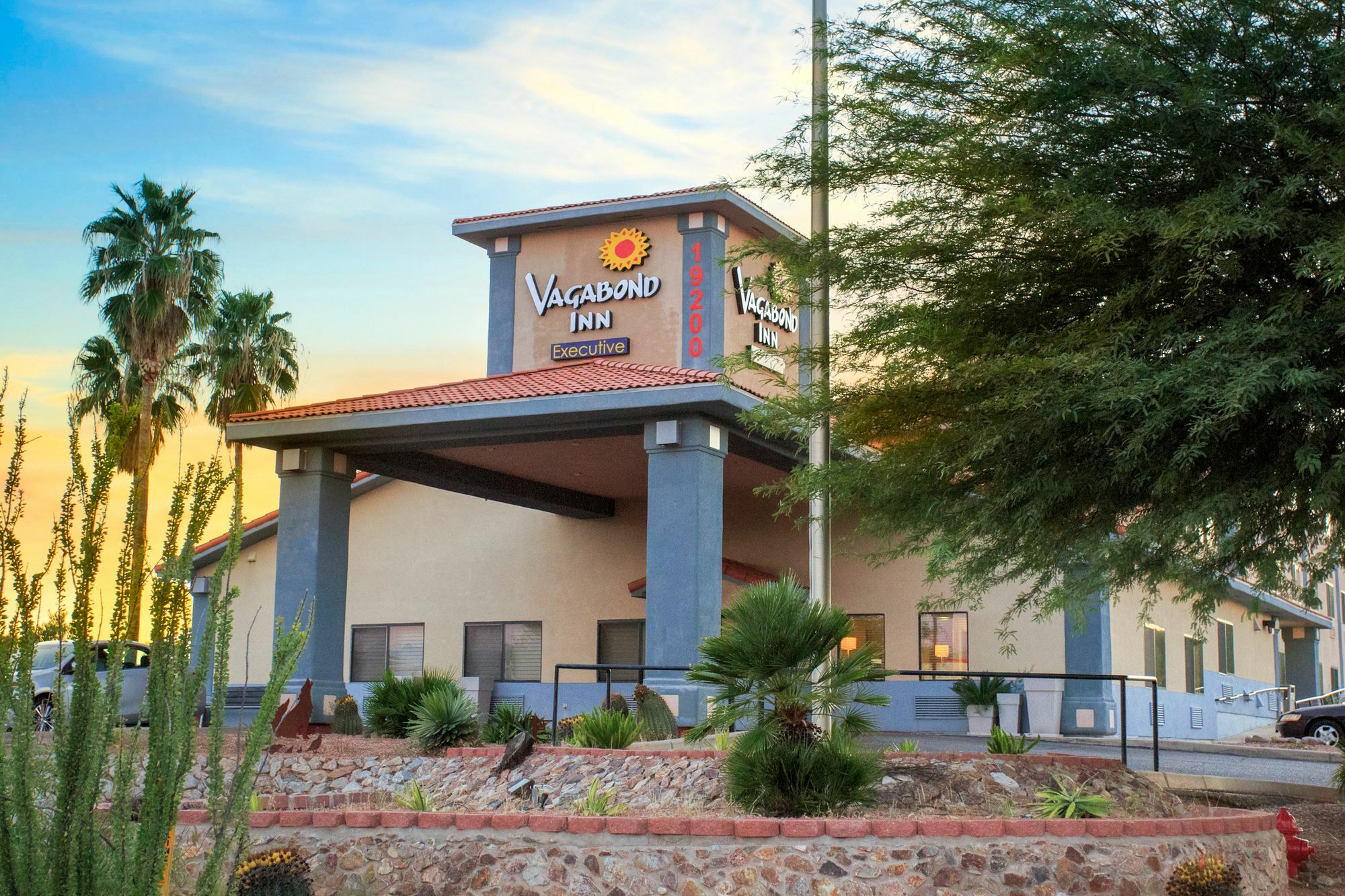 Vagabond Inn Executive Green Valley Esterno foto