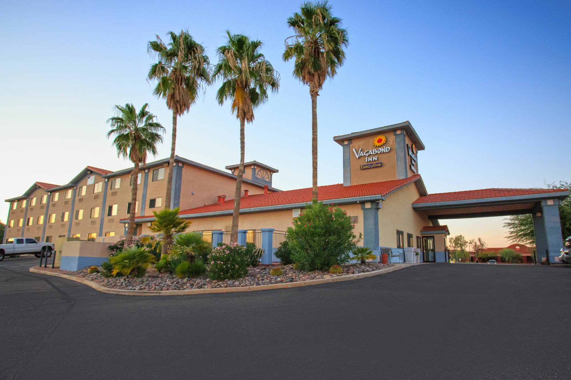 Vagabond Inn Executive Green Valley Esterno foto